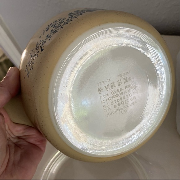 Pyrex Homestead Casserole - Picture 4 of 4